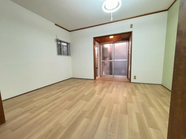 八尾市南本町、中古一戸建ての画像です