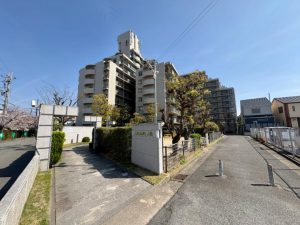 八尾市相生町、マンションの画像です