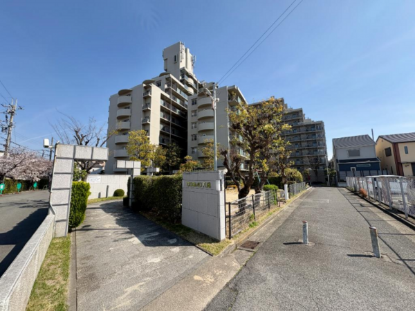 八尾市相生町、マンションの画像です