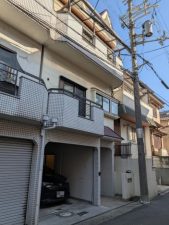 八尾市久宝寺、中古一戸建ての外観画像です