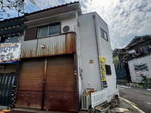 八尾市曙町、中古一戸建ての画像です