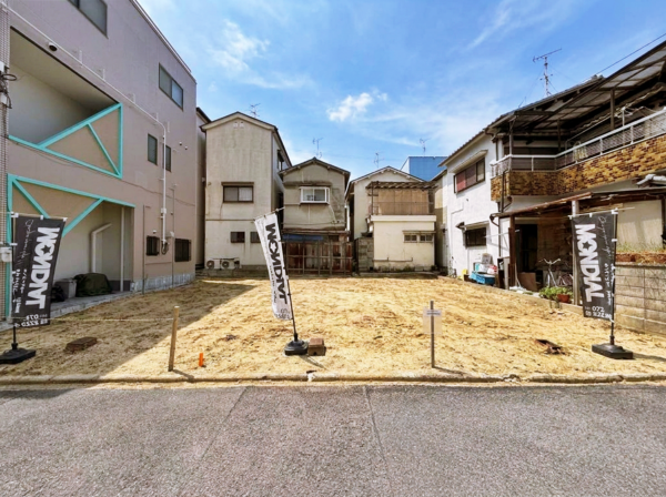 八尾市八尾木東、土地の前面道路を含む現地写真画像です