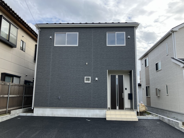 八戸市桜ケ丘、新築一戸建ての外観画像です