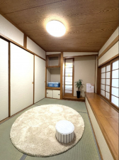 八戸市根城、中古一戸建ての内装画像です