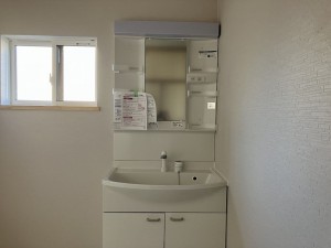 八戸市大字妙、中古一戸建ての洗面画像です