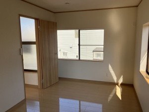 八戸市大字妙、中古一戸建ての内装画像です