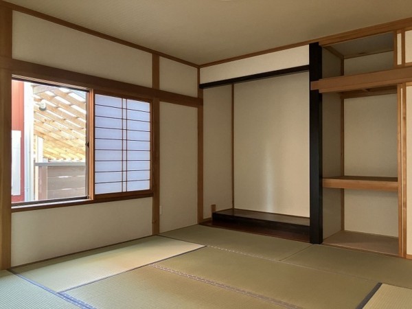 八戸市大字妙、中古一戸建ての内装画像です