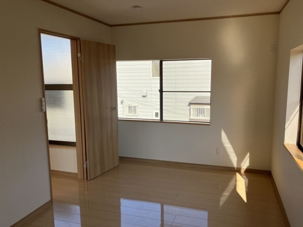 八戸市大字妙、中古一戸建ての内装画像です