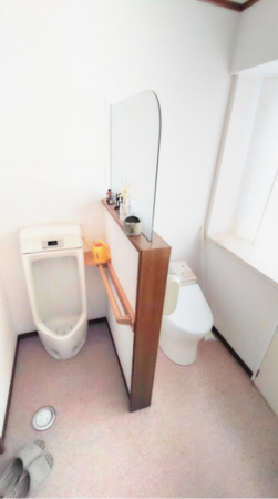八戸市大字新井田、中古一戸建てのトイレ画像です
