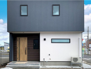 八戸市柏崎、中古一戸建ての外観画像です