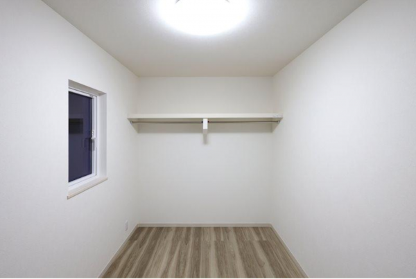 八戸市柏崎、中古一戸建ての内装画像です