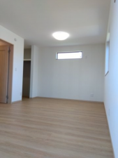 八戸市新井田西、中古一戸建ての画像です