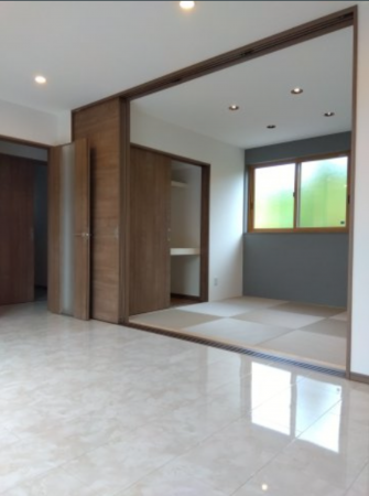 八戸市新井田西、中古一戸建ての居間画像です