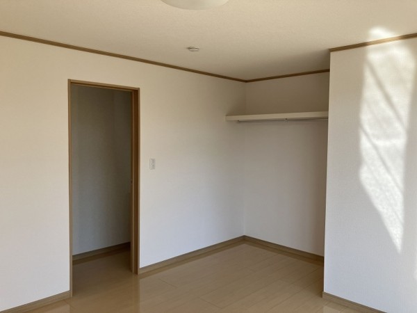 八戸市大字妙、中古一戸建ての内装画像です