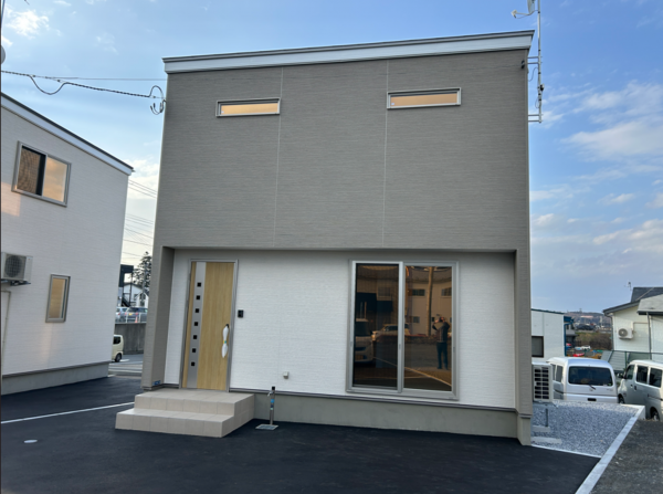 八戸市長根、新築一戸建ての外観画像です