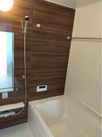 八戸市長根、新築一戸建ての風呂画像です