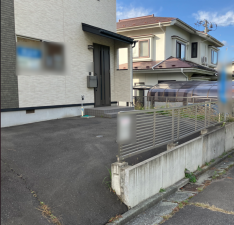 八戸市南白山台、中古一戸建ての玄関画像です