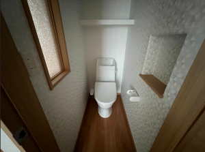 八戸市大字新井田、新築一戸建てのトイレ画像です