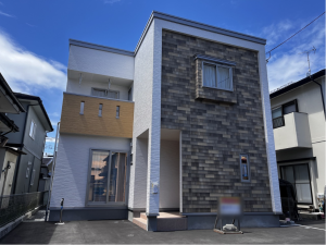 八戸市高州、中古一戸建ての外観画像です