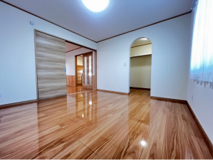 八戸市大字石堂、中古一戸建ての内装画像です