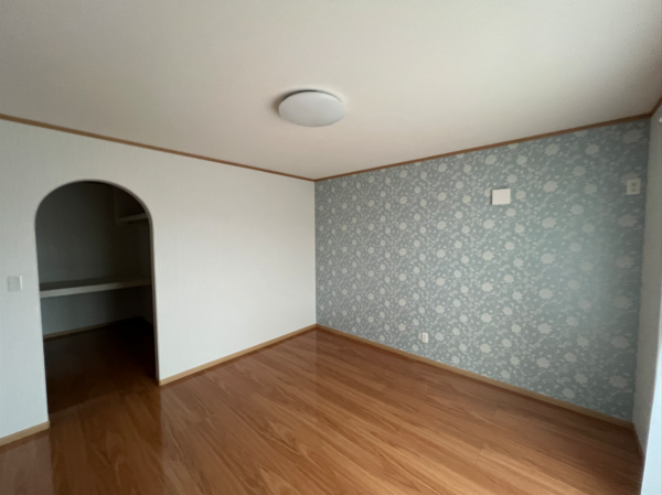 八戸市大字白銀町、中古一戸建ての内装画像です