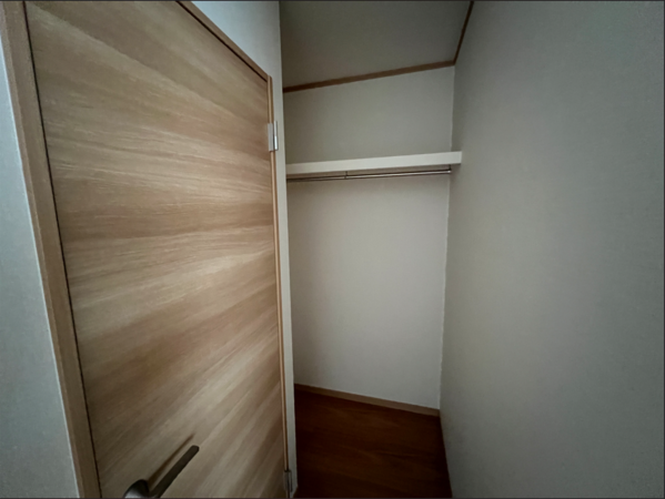 八戸市大字白銀町、中古一戸建ての内装画像です