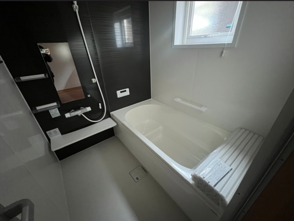 八戸市多賀台、新築一戸建ての風呂画像です