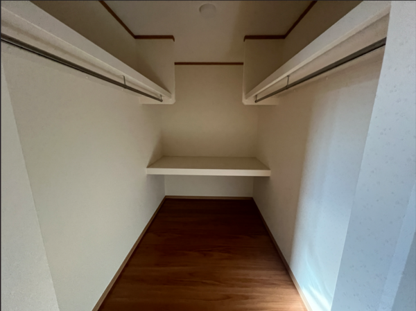 八戸市多賀台、新築一戸建ての収納画像です