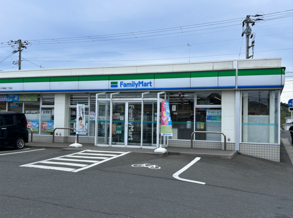 八戸市根城、新築一戸建てのコンビニ画像です