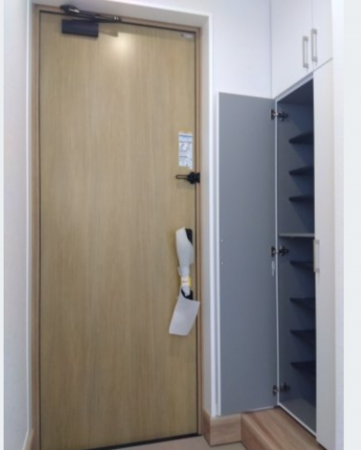 三沢市南町、新築一戸建ての玄関画像です