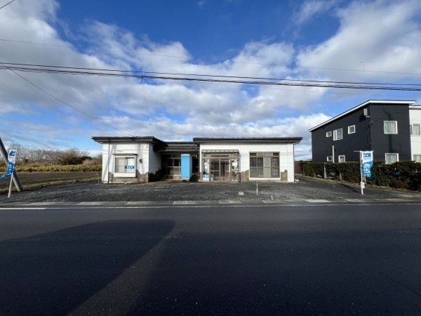 八戸市大字市川町、中古一戸建ての外観画像です