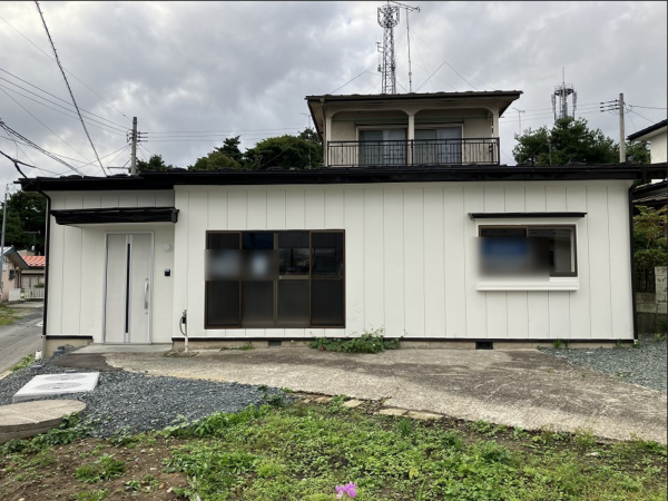 八戸市大字沢里、中古一戸建ての外観画像です