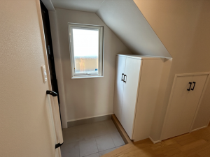 八戸市類家、中古一戸建ての玄関画像です