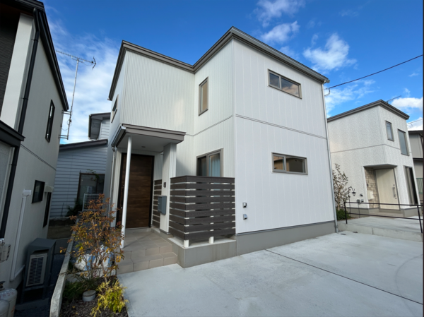 八戸市類家、中古一戸建ての外観画像です