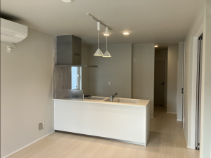 八戸市多賀台、中古一戸建てのキッチン画像です