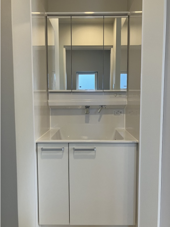 八戸市多賀台、中古一戸建ての洗面画像です