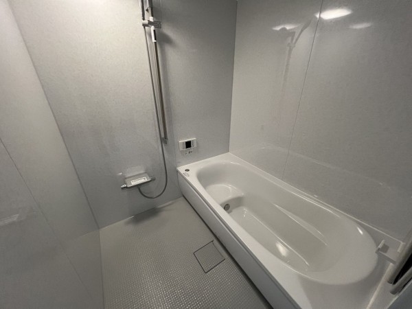 八戸市白銀、新築一戸建ての風呂画像です