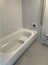 八戸市長苗代、新築一戸建ての風呂画像です