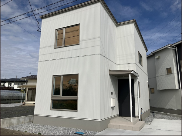 八戸市長苗代、新築一戸建ての外観画像です