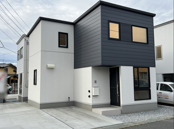 八戸市白銀、新築一戸建ての外観画像です