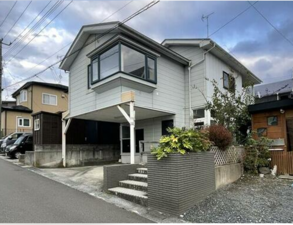 八戸市白銀台、中古一戸建ての外観画像です