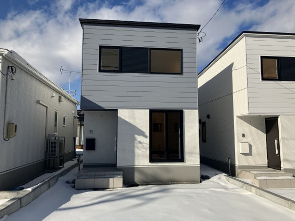 八戸市長者、新築一戸建ての外観画像です