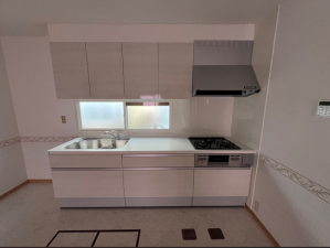 八戸市大字湊町、中古一戸建てのキッチン画像です