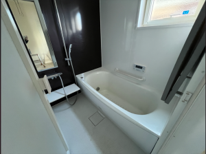 八戸市大字白銀町、中古一戸建ての風呂画像です