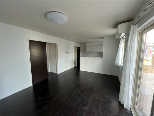 八戸市大字白銀町、中古一戸建ての内装画像です