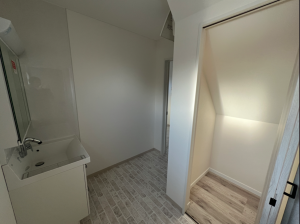 八戸市大字白銀町、中古一戸建ての内装画像です