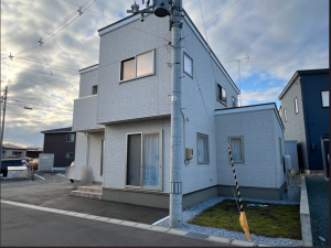 八戸市大字白銀町、中古一戸建ての外観画像です