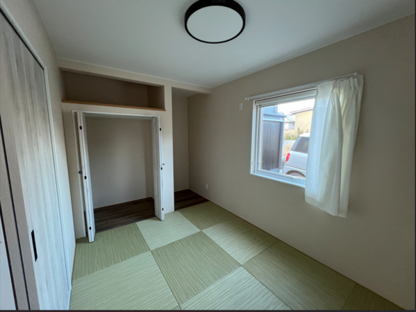 八戸市大字白銀町、中古一戸建ての内装画像です