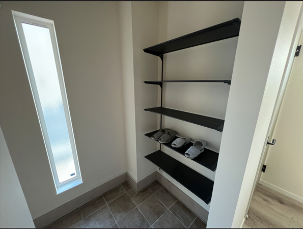 八戸市大字白銀町、中古一戸建ての収納画像です