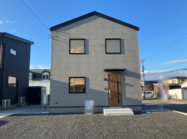 八戸市大字尻内町、中古一戸建ての外観画像です